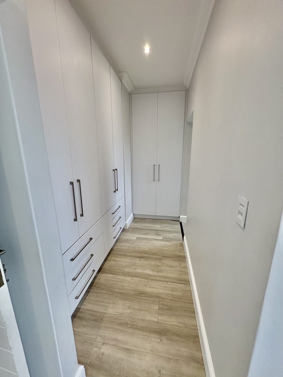 4 Bedroom Property for Sale in Sandown Western Cape